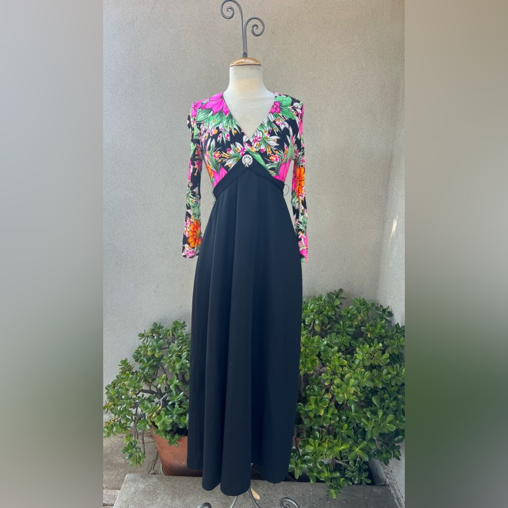 Vintage 70s hippie maxi black dress floral bodice sz M
